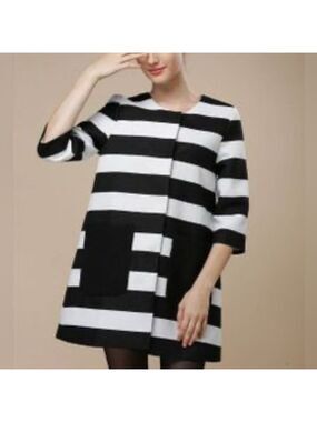 BLACK & WHITE PARISIAN STRIPED JACKET/MINI DRESS SNAP FRONT PATCH POCKETS